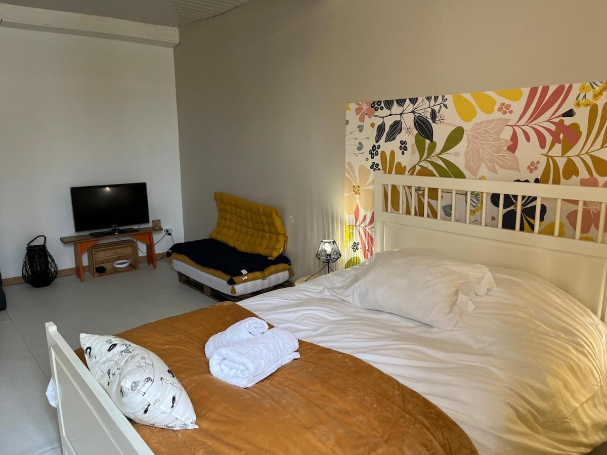 Logis En Perigord - Entre Bastides Et Vignobles - 2 Personnes Apartment Saint-Aubin-de-Lanquais Exterior photo